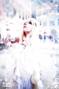 Rating: Safe Score: 0 Tags: 1girl blurry blurry_background blurry_foreground depth_of_field kirakishou motion_blur snow snowflakes snowing solo white_hair white_theme winter User: admin