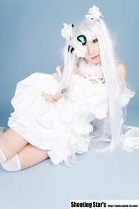 Rating: Safe Score: 0 Tags: 1girl animal_ears bandaged_leg bandages bare_shoulders blue_background dress kirakishou lips long_hair solo striped watermark web_address white_dress white_hair User: admin