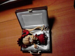 Rating: Safe Score: 0 Tags: 1girl blonde_hair bonnet closed_eyes doll dress in_box in_container long_hair long_sleeves red_dress shinku sleeping solo User: admin
