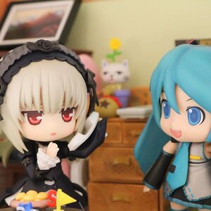 Rating: Safe Score: 0 Tags: 2girls 3d blue_eyes blurry blurry_background blurry_foreground depth_of_field doll figure hairband long_hair multiple_girls open_mouth photo red_eyes solo suigintou User: admin