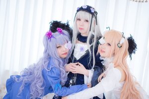 Rating: Safe Score: 0 Tags: 3girls 91076 bangs blonde_hair blue_eyes blunt_bangs choker dress eyepatch flower hair_flower hair_ornament lips long_hair looking_at_viewer multiple_cosplay multiple_girls tagme User: admin