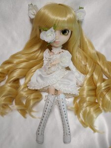 Rating: Safe Score: 0 Tags: 1girl blonde_hair boots cross-laced_footwear doll dress drill_hair flower full_body green_eyes hair_flower hair_ornament kirakishou knee_boots long_hair ringlets solo thigh_boots thighhighs traditional_media very_long_hair white_dress white_flower white_footwear white_rose User: admin