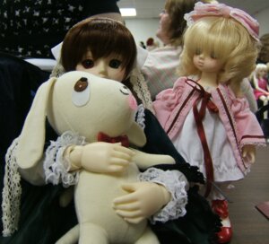 Rating: Safe Score: 0 Tags: 1girl 3d blurry bow chair closed_eyes depth_of_field doll dress image photo realistic short_hair sitting solo stuffed_animal suiseiseki teddy_bear thighhighs white_legwear User: admin