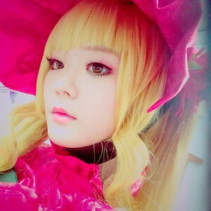 Rating: Safe Score: 0 Tags: 1girl bangs blonde_hair bow closed_mouth hat lips long_hair looking_at_viewer nose pink_lips portrait shinku solo upper_body User: admin