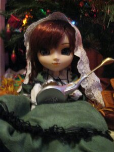 Rating: Safe Score: 0 Tags: 1girl black_eyes brown_hair christmas christmas_tree doll looking_at_viewer solo suiseiseki User: admin