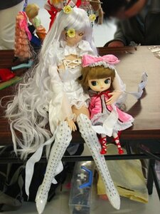 Rating: Safe Score: 0 Tags: 2girls blurry brown_hair depth_of_field doll dress frills long_hair multiple_dolls multiple_girls pantyhose photo sitting striped striped_legwear tagme very_long_hair yellow_eyes User: admin