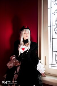 Rating: Safe Score: 0 Tags: 1girl black_dress dress flower long_hair long_sleeves solo suigintou white_hair User: admin