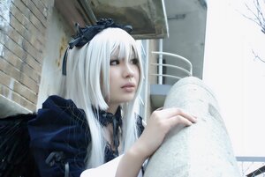 Rating: Safe Score: 0 Tags: 1girl black_wings closed_mouth dress feathered_wings lips long_hair ribbon solo suigintou white_hair wings User: admin