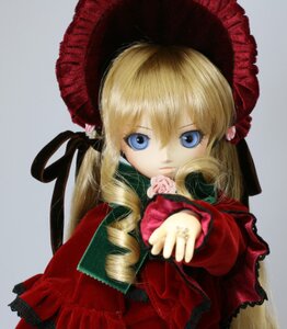 Rating: Safe Score: 0 Tags: 1girl blonde_hair blue_eyes bow doll dress drill_hair flower frills grey_background long_hair long_sleeves looking_at_viewer pink_rose red_dress rose shinku simple_background solo twin_drills User: admin