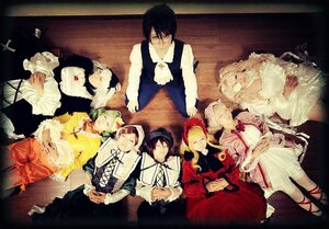 Rating: Safe Score: 0 Tags: 6+boys black_hair blonde_hair bow closed_eyes dress glasses hat multiple_boys multiple_cosplay multiple_girls ribbon short_hair tagme top_hat User: admin