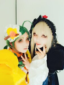 Rating: Safe Score: 0 Tags: 2girls closed_mouth flower green_eyes green_hair hair_ornament kanaria lips looking_at_viewer makeup multiple_cosplay multiple_girls nail_polish red_eyes smile tagme User: admin