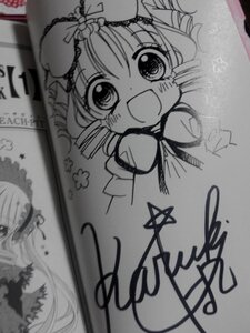 Rating: Safe Score: 0 Tags: drill_hair greyscale hina_ichigo hinaichigo image long_hair monochrome multiple_girls open_mouth photo smile solo tomoe_mami traditional_media twin_drills User: admin