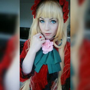 Rating: Safe Score: 0 Tags: 1girl bangs blonde_hair blue_eyes blurry depth_of_field flower hair_flower lips long_hair looking_at_viewer nail_polish photo red_flower ring rose shinku sitting solo upper_body User: admin