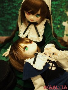 Rating: Safe Score: 0 Tags: 2girls blurry brown_hair depth_of_field doll dress frills green_dress green_eyes heterochromia long_hair long_sleeves looking_at_viewer multiple_dolls multiple_girls red_eyes siblings sisters smile souseiseki suiseiseki tagme twins User: admin