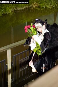 Rating: Safe Score: 0 Tags: 1girl black_dress bouquet dress flower long_sleeves solo suigintou white_hair User: admin