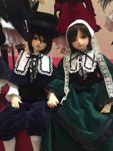 Rating: Safe Score: 0 Tags: 2girls black_hair doll dress hat lace long_hair multiple_dolls multiple_girls sisters sitting tagme User: admin