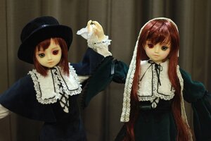 Rating: Safe Score: 0 Tags: 2girls bangs blue_eyes brown_hair doll dress frills green_eyes hat heterochromia long_hair long_sleeves looking_at_viewer multiple_dolls multiple_girls red_eyes siblings sisters tagme twins upper_body User: admin