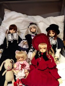 Rating: Safe Score: 0 Tags: 6+girls blonde_hair blue_eyes brown_hair doll dress hat hina_ichigo long_hair long_sleeves multiple_dolls multiple_girls pink_bow shinku short_hair silver_hair suigintou tagme wings User: admin