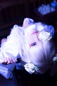 Rating: Safe Score: 0 Tags: 1girl auto_tagged flower hair_flower hair_ornament kirakishou lips rose smile solo white_flower white_hair white_rose User: admin