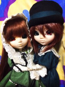 Rating: Safe Score: 0 Tags: 2girls bangs blue_eyes brown_hair closed_mouth doll frills green_dress hat heterochromia long_hair long_sleeves looking_at_viewer multiple_dolls multiple_girls red_eyes siblings sisters smile souseiseki suiseiseki tagme top_hat twins User: admin