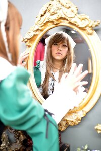 Rating: Safe Score: 0 Tags: 3d blonde_hair blurry blurry_background blurry_foreground depth_of_field dress lips long_hair long_sleeves motion_blur necklace photo solo suiseiseki User: admin