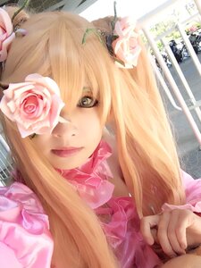 Rating: Safe Score: 0 Tags: 1girl blonde_hair bow bowtie flower hair_ornament kirakishou lips long_hair pink_flower pink_neckwear pink_rose rose solo User: admin