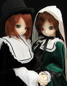 Rating: Safe Score: 0 Tags: 2girls brown_hair doll dress frills green_dress green_eyes hat heterochromia holding_hands long_hair long_sleeves looking_at_viewer multiple_dolls multiple_girls red_eyes siblings simple_background sisters souseiseki suiseiseki tagme twins User: admin