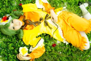 Rating: Safe Score: 0 Tags: 1girl dress drill_hair flower green_hair hair_ornament kanaria long_hair lying on_back red_flower ribbon rose smile solo twin_drills yellow_dress User: admin