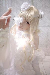 Rating: Safe Score: 0 Tags: 1girl bangs blonde_hair blurry blurry_foreground closed_mouth depth_of_field frills green_eyes kirakishou lips long_hair looking_at_viewer monster_girl outdoors solo upper_body white_flower white_hair User: admin