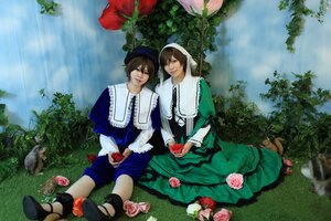 Rating: Safe Score: 0 Tags: 2boys apple brown_hair dress flower food fruit hat holding_fruit multiple_boys multiple_cosplay red_flower red_rose rose shorts sitting sky souseiseki tagme tree User: admin