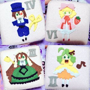 Rating: Safe Score: 0 Tags: blue_dress bow brown_hair doll dress eighth_note frills green_dress green_eyes hat hina_ichigo long_sleeves multiple_dolls multiple_girls musical_note short_hair siblings souseiseki standing suiseiseki tagme top_hat User: admin
