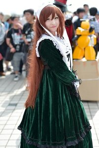 Rating: Safe Score: 0 Tags: 1girl 3d apron blurry blurry_background blurry_foreground brown_hair depth_of_field dress frills long_hair looking_at_viewer motion_blur multiple_girls photo smile solo standing suiseiseki white_apron User: admin