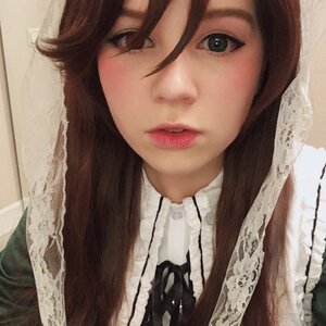 Rating: Safe Score: 0 Tags: 1girl bangs black_eyes brown_hair collared_shirt lips looking_at_viewer portrait simple_background solo suiseiseki User: admin