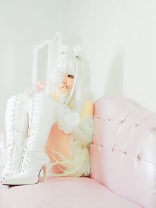 Rating: Safe Score: 0 Tags: 1girl auto_tagged bangs bare_shoulders dress kirakishou lips long_hair sitting solo white_hair User: admin