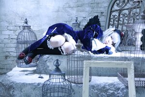 Rating: Safe Score: 0 Tags: 1girl black_legwear building frills gothic_lolita hairband lolita_fashion shoes solo standing suigintou thighhighs weapon User: admin