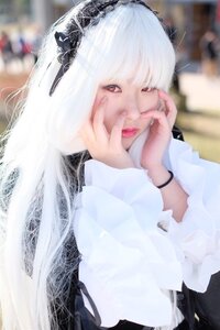 Rating: Safe Score: 0 Tags: 1girl bangs blurry blurry_background blurry_foreground depth_of_field indoors long_hair long_sleeves photo red_eyes shirt solo striped striped_shirt suigintou vertical-striped_shirt vertical_stripes white_hair User: admin