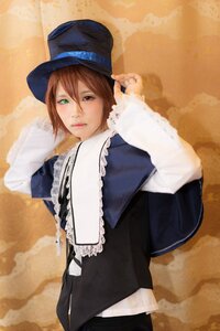 Rating: Safe Score: 0 Tags: brown_hair capelet green_eyes hat heterochromia long_sleeves looking_at_viewer looking_back red_eyes solo souseiseki User: admin