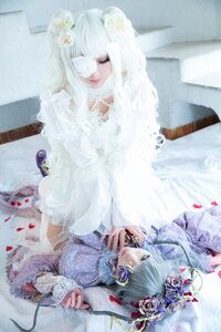 Rating: Safe Score: 0 Tags: 2girls blindfold blurry dress eyepatch flower hair_flower hair_ornament hatsune_miku kirakishou lips long_hair mask multiple_girls sitting solo twintails white_flower white_hair white_rose User: admin