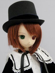 Rating: Safe Score: 0 Tags: 1girl bangs closed_mouth doll dress expressionless frills green_eyes grey_background hat heterochromia long_sleeves looking_at_viewer short_hair simple_background solo souseiseki upper_body User: admin