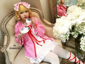 Rating: Safe Score: 0 Tags: 1girl blonde_hair bow chair couch cup dress flower hair_bow hina_ichigo hinaichigo pantyhose pink_bow pink_dress ribbon short_hair sitting solo teacup white_flower User: admin