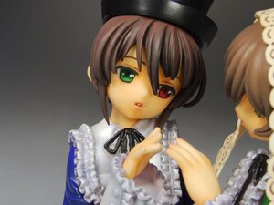 Rating: Safe Score: 0 Tags: blurry brown_hair depth_of_field doll figure frills green_eyes hat heterochromia long_sleeves looking_at_viewer multiple_dolls multiple_girls photo red_eyes sisters souseiseki suiseiseki tagme User: admin