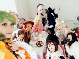Rating: Safe Score: 0 Tags: 6+girls black_hair blonde_hair brown_hair closed_eyes dress everyone flower fur_trim green_eyes green_hair hair_ornament hat long_hair multiple_boys multiple_girls short_hair weapon User: admin