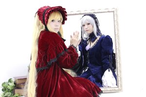 Rating: Safe Score: 0 Tags: 2girls blonde_hair dress flower frills lips long_hair long_sleeves looking_at_viewer multiple_cosplay multiple_girls red_dress shinku silver_hair sitting tagme User: admin