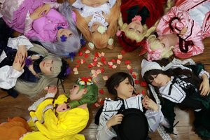 Rating: Safe Score: 0 Tags: 6+girls blonde_hair bow closed_eyes dress eyepatch green_hair hair_ornament hat long_hair multiple_boys multiple_cosplay multiple_girls pink_bow silver_hair sleeping tagme top_hat User: admin