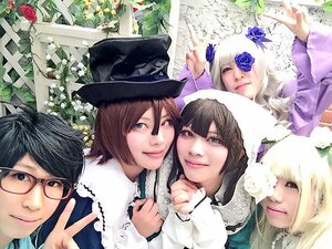 Rating: Safe Score: 0 Tags: 91076 black_hair blonde_hair blue_eyes blue_flower flower glasses hat lips long_hair multiple_cosplay multiple_girls pink_rose purple_flower purple_rose realistic red_flower red_rose rose short_hair smile tagme top_hat white_rose User: admin