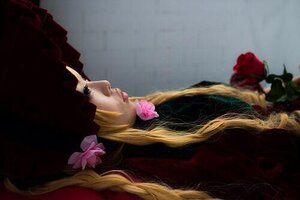 Rating: Safe Score: 0 Tags: 1girl blonde_hair dress flower hat lips long_hair nose profile realistic rose shinku solo User: admin
