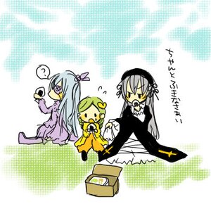Rating: Safe Score: 0 Tags: 3girls ? black_wings dress hairband image kanaria long_hair long_sleeves multiple multiple_girls shinku spoken_question_mark standing suigintou tagme very_long_hair wings User: admin