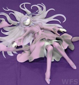 Rating: Safe Score: 0 Tags: barasuishou blurry depth_of_field dress floating_hair frills image long_hair pink_dress pink_hair purple_background solo ultimate_madoka very_long_hair User: admin