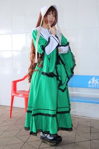 Rating: Safe Score: 0 Tags: 1girl brown_hair dress full_body green_dress long_hair looking_at_viewer shoes solo standing suiseiseki tile_floor tiles User: admin