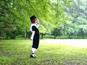 Rating: Safe Score: 0 Tags: 1girl brown_eyes brown_hair day fence grass hat nature outdoors photo_background short_hair solo souseiseki tree white_legwear User: admin